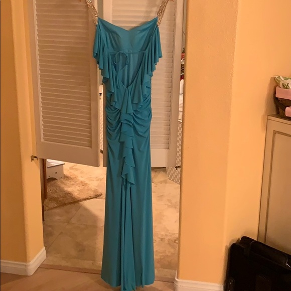 Dress - Picture 3 of 4